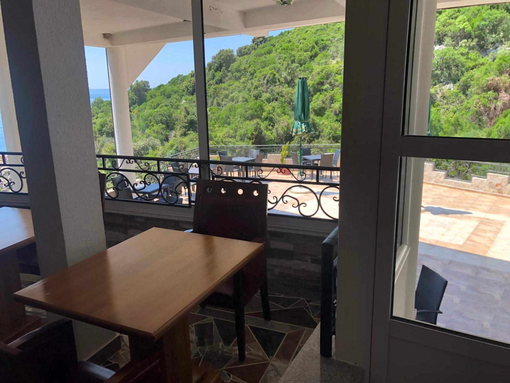 Novalic Hotel Dobra Voda Luaran gambar