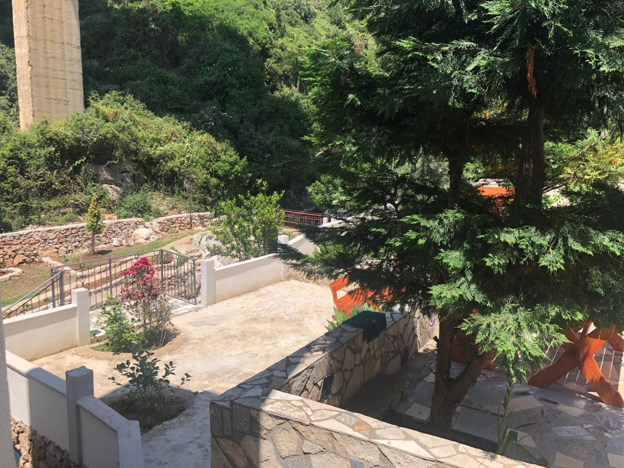 Novalic Hotel Dobra Voda Luaran gambar