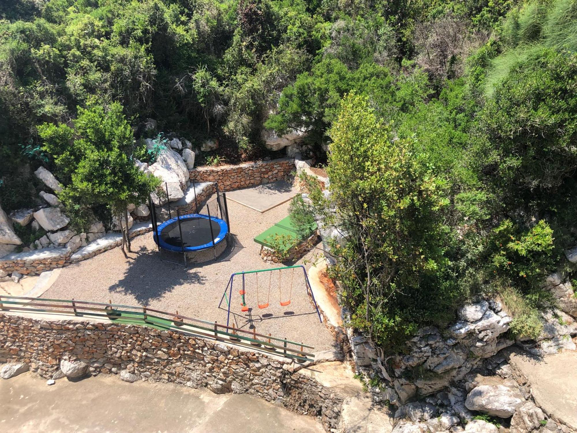 Novalic Hotel Dobra Voda Luaran gambar