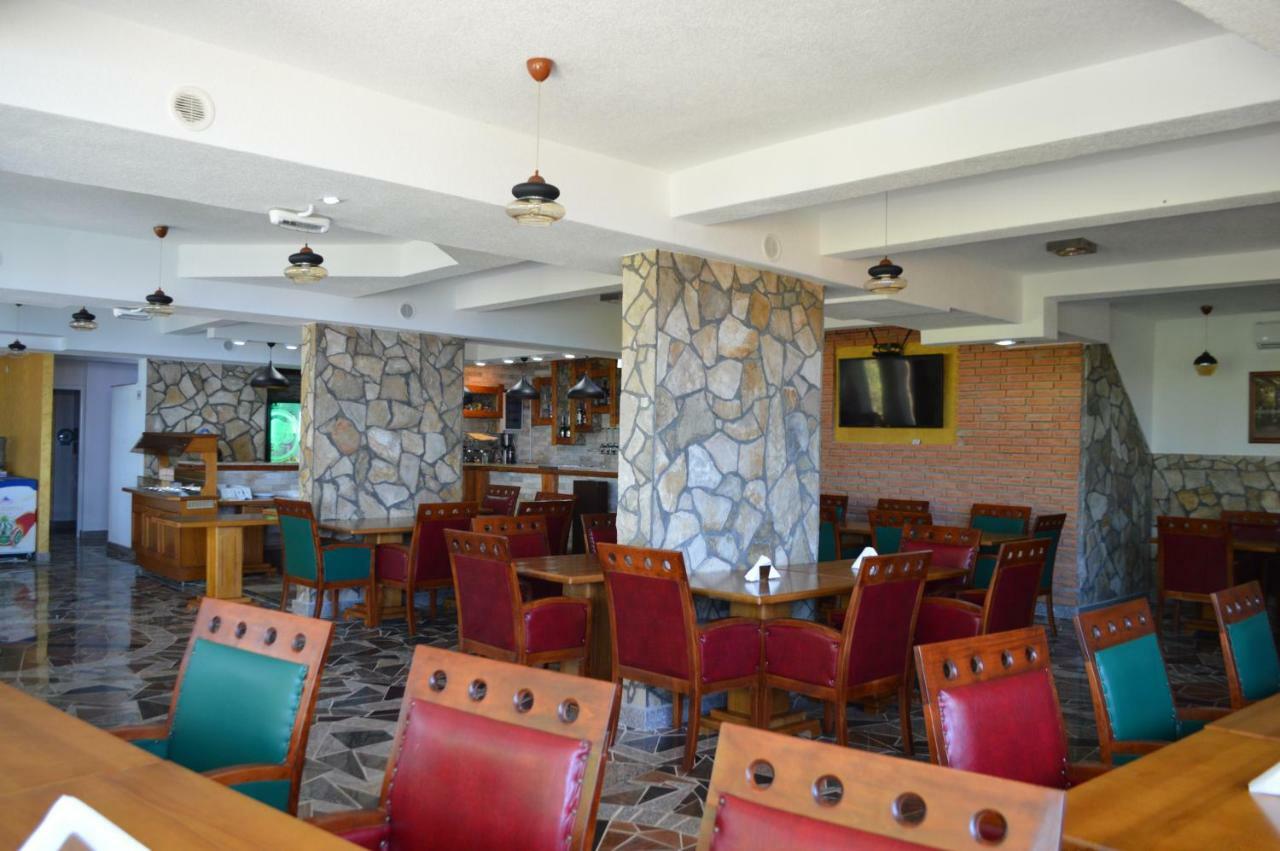 Novalic Hotel Dobra Voda Luaran gambar