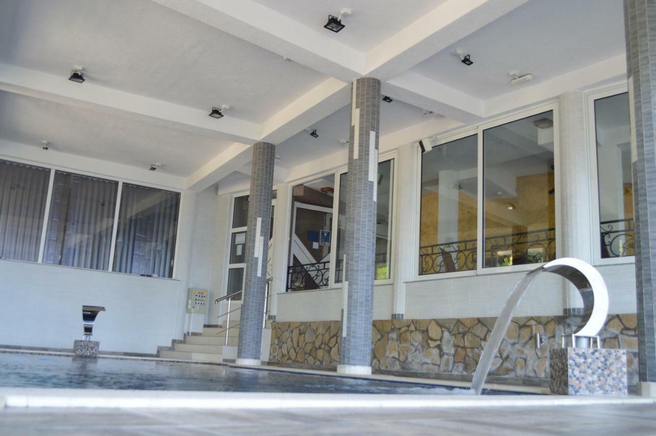 Novalic Hotel Dobra Voda Luaran gambar